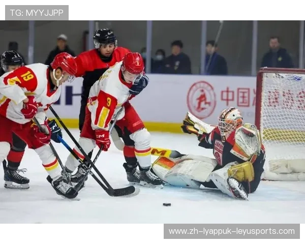 足球冰球元素是否在特殊比赛场景中提升身体对抗训练强度